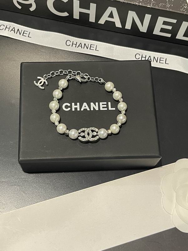 Chanel Bracelet 12yxx58