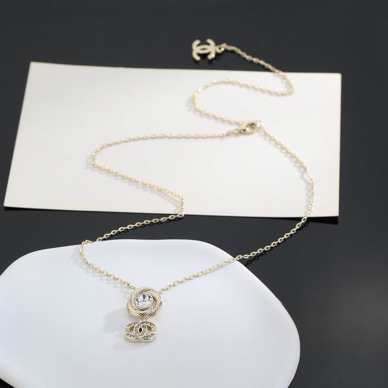 Chanel Necklace 10yxx26