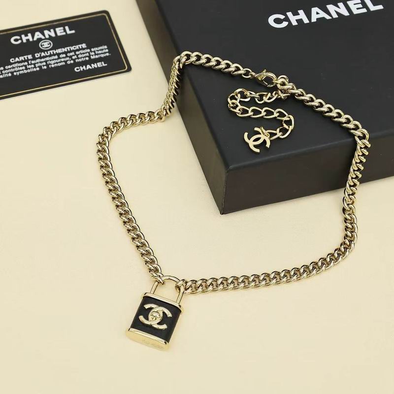 Chanel Necklace 10yxx41