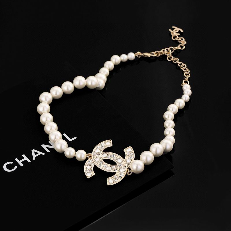 Chanel Necklace 10yxx70