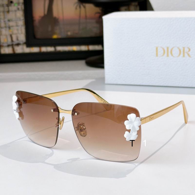 DIOR CLOVER 62-15-135 a