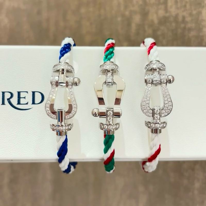 Fred Bracelet lyr17