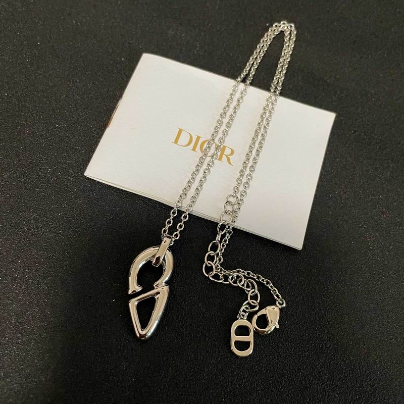 Dior Necklace 03yxs97