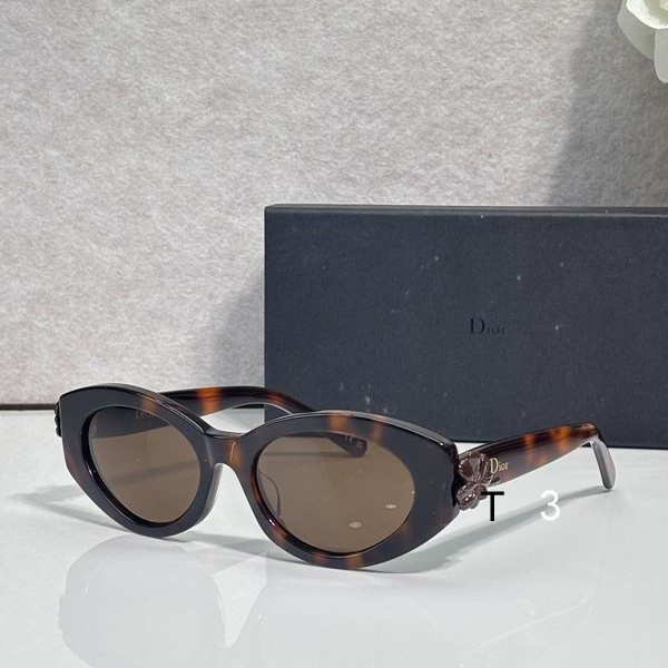 Dior Clover 54 19-140 c