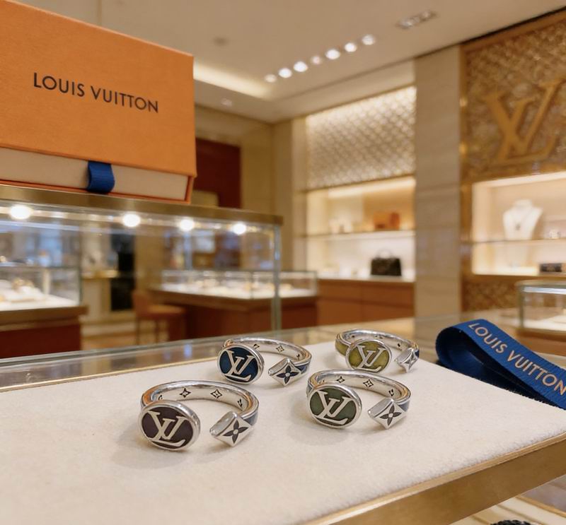 LV Ring 03yxs38