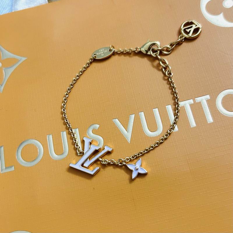 LV Bracelet 04yxs325