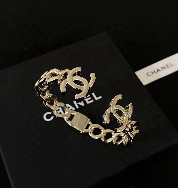 Chanel Bracelet 02yxs04