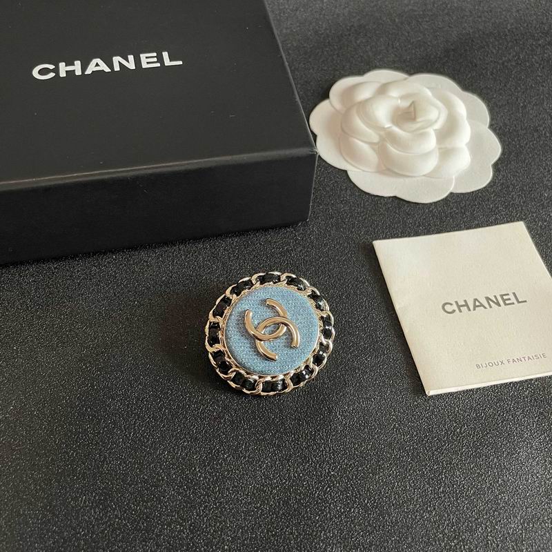 Chanel Brooch 02yxs46