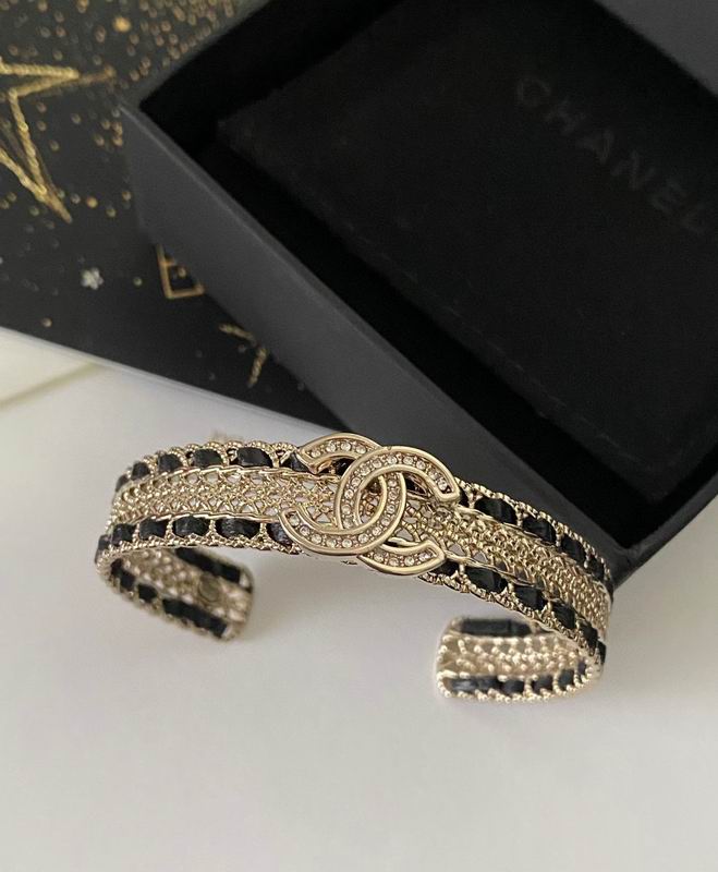 Chanel Bracelet 03yxs12