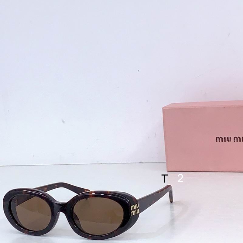 MiuMiu  B09 52 21 140 b